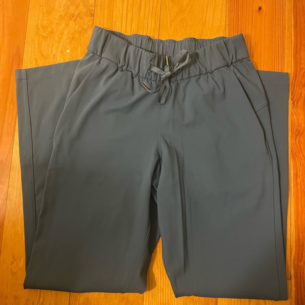 Lululemon On The Fly Pants!